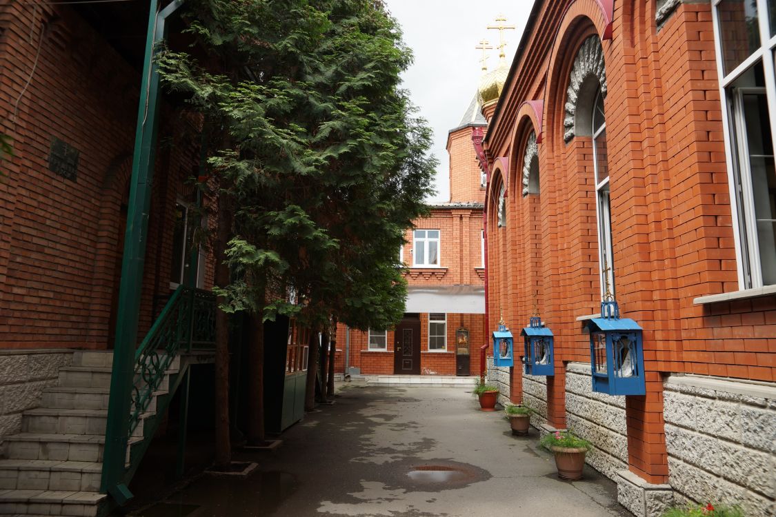 Церковь Покрова Пресвятой Богородицы, Владикавказ (Владикавказ, город, Республика Северная Осетия-Алания). архитектурные детали