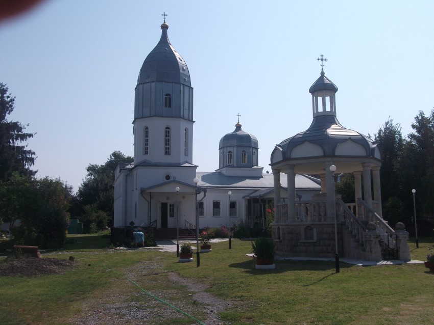 Церковь Георгия Победоносца, Беслан (Правобережный район, Республика Северная Осетия-Алания). фасады