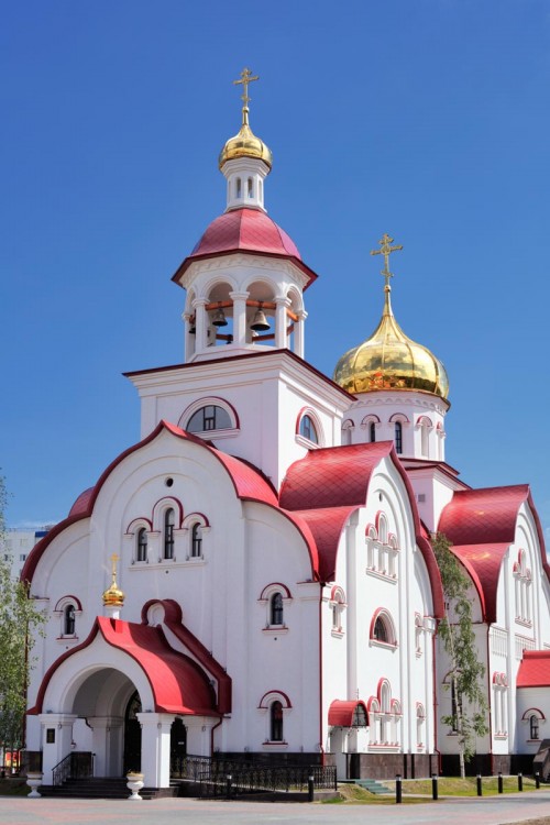Сургут. Церковь Георгия Победоносца. фасады, Церковь Георгия Победоносца в Сургуте