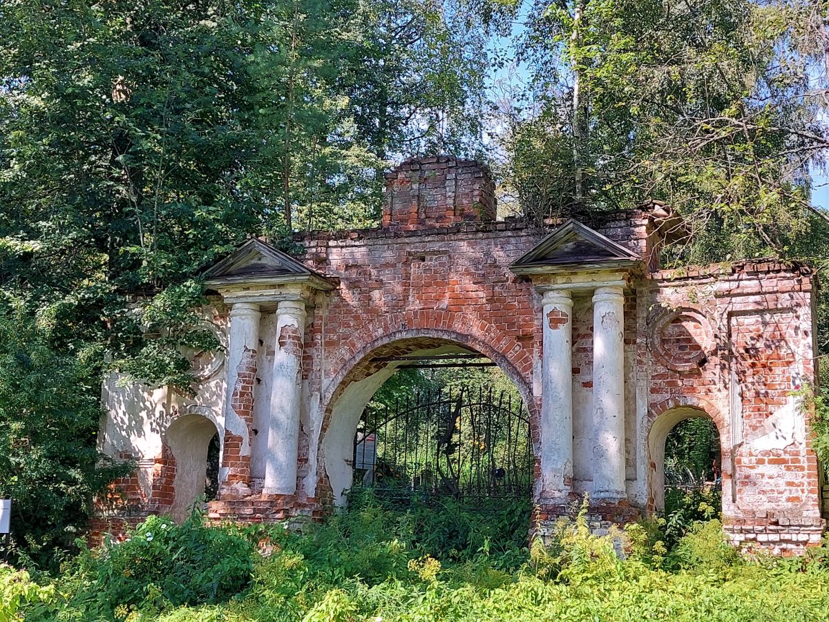 Церковь Димитрия Солунского, Кадников (Сокольский район, Вологодская область). дополнительная информация