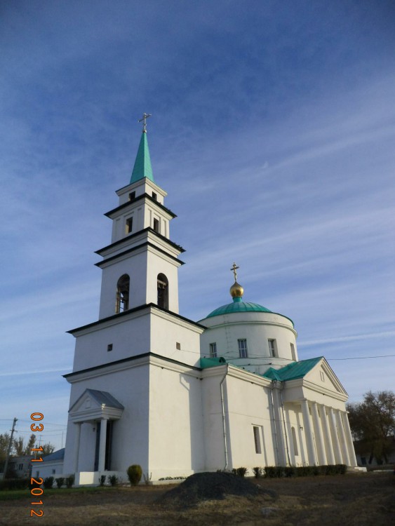 Церковь Петра и Павла, Карповка (Городищенский район, Волгоградская область). общий вид в ландшафте