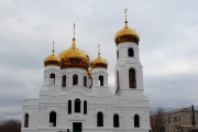 Церковь Троицы Живоначальной (новая), В 200м от действующего храма строится новый.<br>, Ивантеевка, Ивантеевский район, Саратовская область