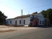 Церковь Троицы Живоначальной (новая), Старая Троицкая церковь. Теперь - воскресная школа.<br>, Ивантеевка, Ивантеевский район, Саратовская область