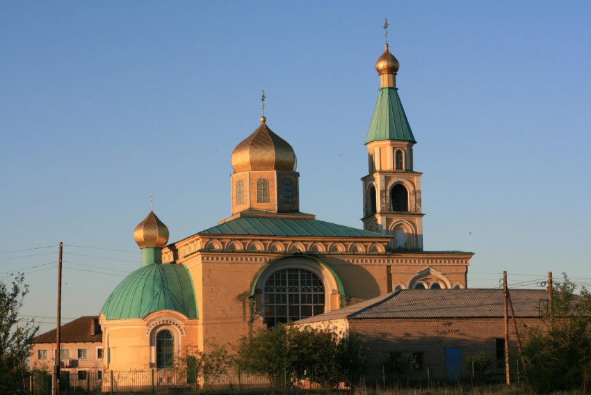 Церковь Никиты мученика, Дубовый Овраг (Светлоярский район, Волгоградская область). фасады