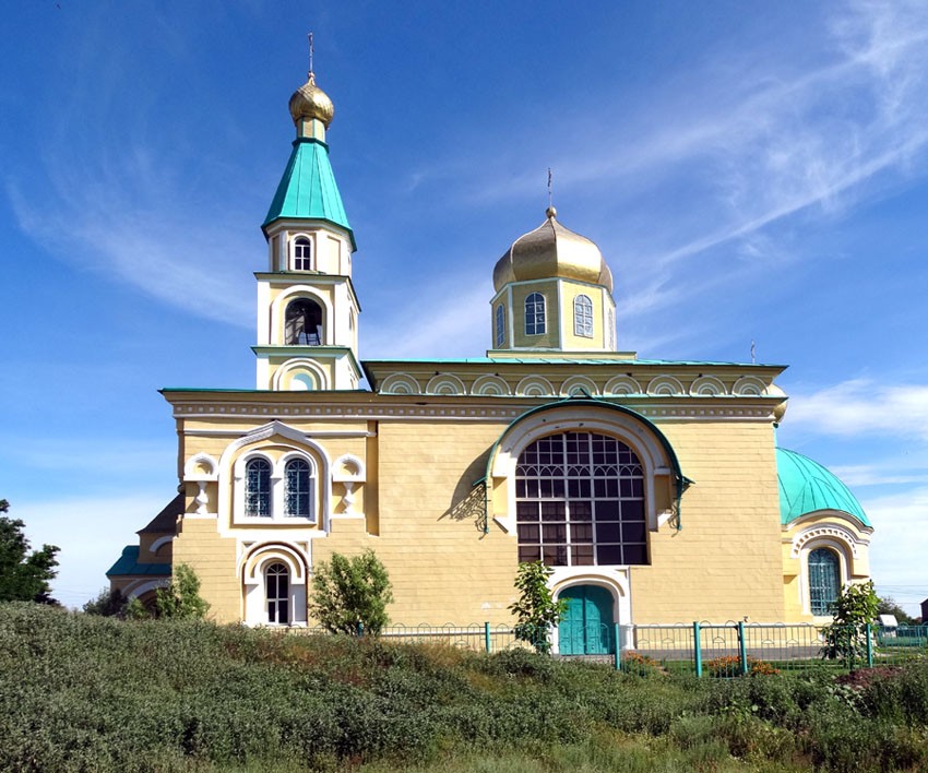 Церковь Никиты мученика, Дубовый Овраг (Светлоярский район, Волгоградская область). фасады