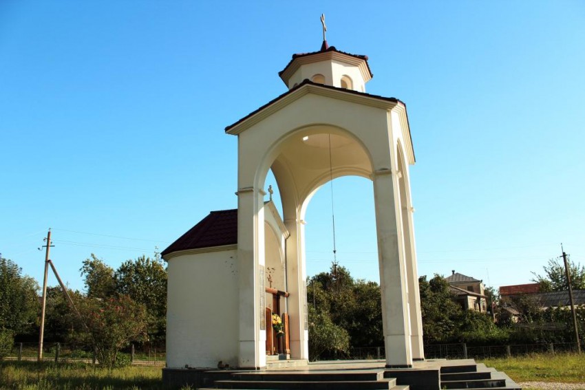 Прочие страны, Абхазия, Лыхны. Неизвестная церковь, фотография. общий вид в ландшафте, Вид с севера