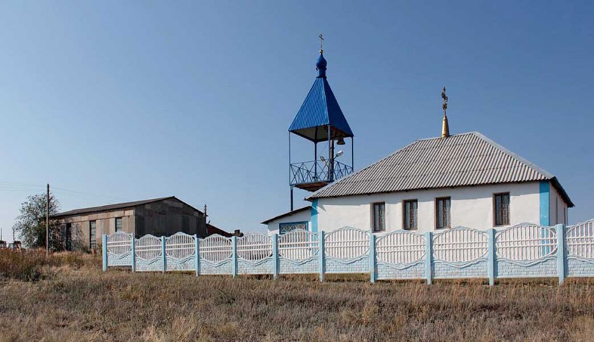 Церковь Покрова Пресвятой Богородицы, Нижнекривской (Шолоховский район, Ростовская область). общий вид в ландшафте