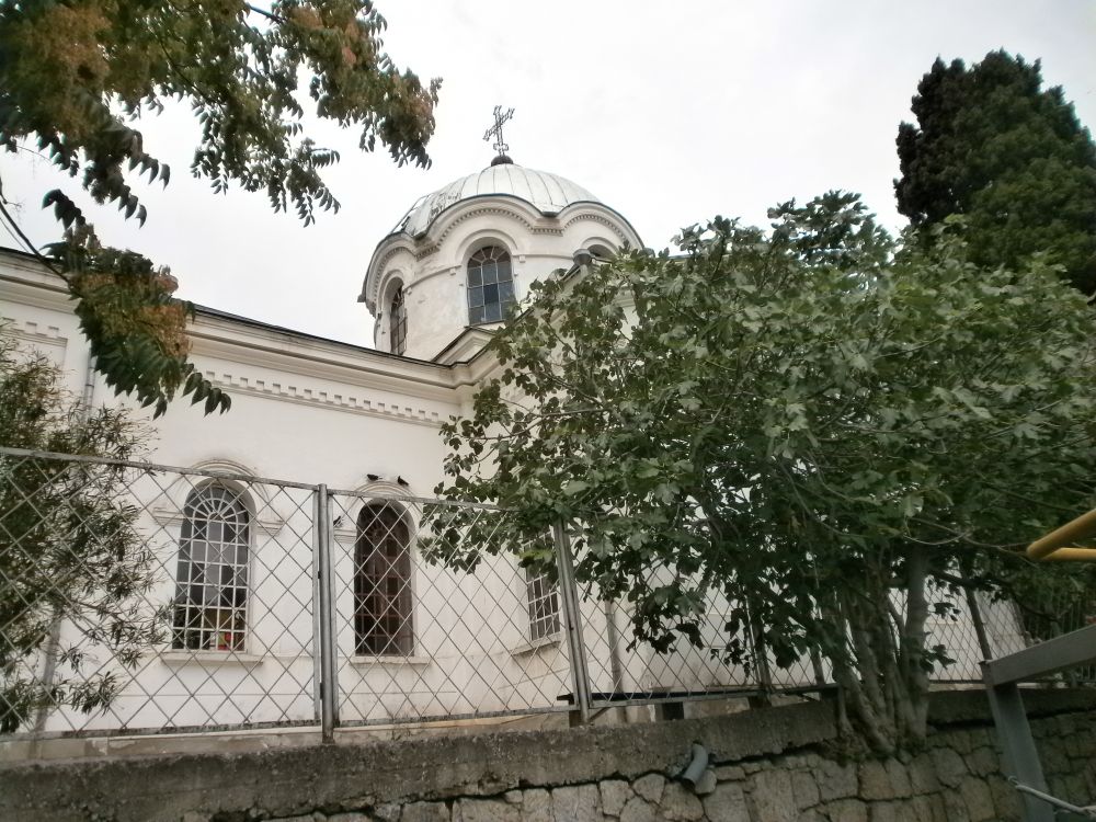 Ялта. Церковь Феодора Тирона. фасады