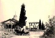 Церковь Феодора Тирона, Старая церковь незадолго до сноса. Фото 1890-х годов<br>, Ялта, Ялта, город, Республика Крым