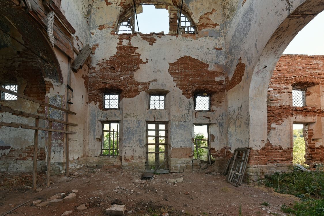 Церковь Михаила Архангела, Новомертовка, урочище (Северный район, Оренбургская область). интерьер и убранство, Южная сторона основного объема