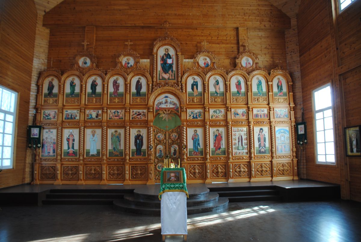 Церковь Серафима Саровского, Турнаево (Болотнинский район, Новосибирская область). интерьер и убранство, Иконостас
