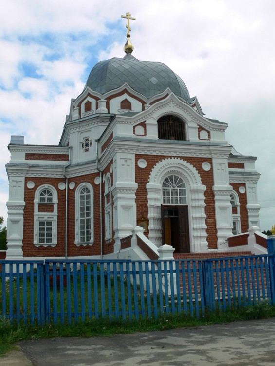 Завьялово. Покровский мужской монастырь. Церковь Покрова Пресвятой Богородицы. фасады, Западный фасад. Входной портал и звонница над ним