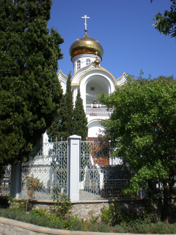 Церковь Казанской иконы Божией Матери, Береговое (Кастрополь) (Ялта, город, Республика Крым). фасады