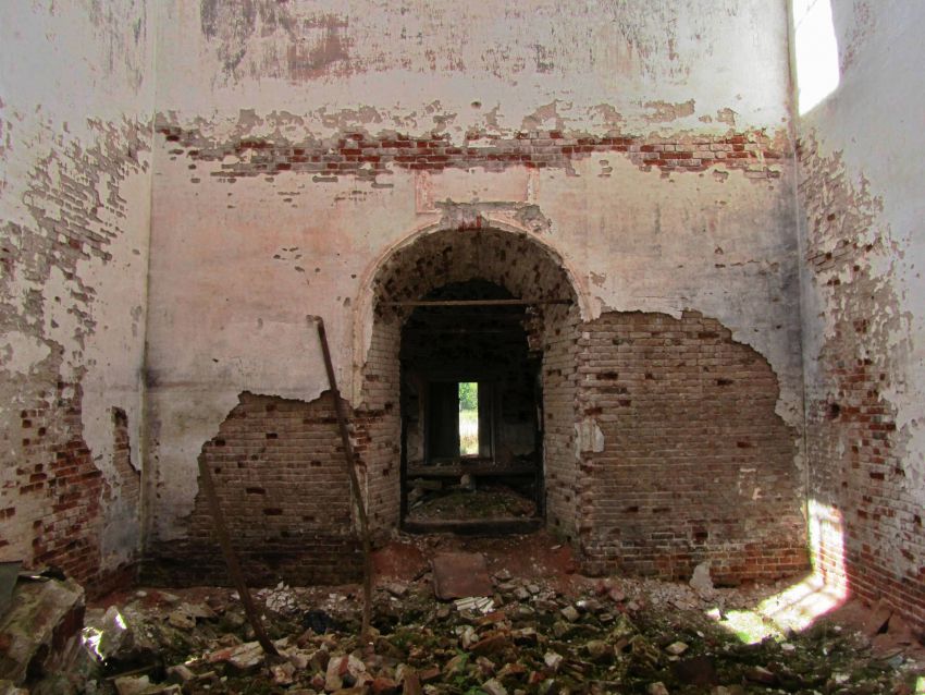Церковь Троицы Живоначальной, Веретьево, урочище (Вещезерский погост) (Кирилловский район, Вологодская область). интерьер и убранство, западная стена основного объема