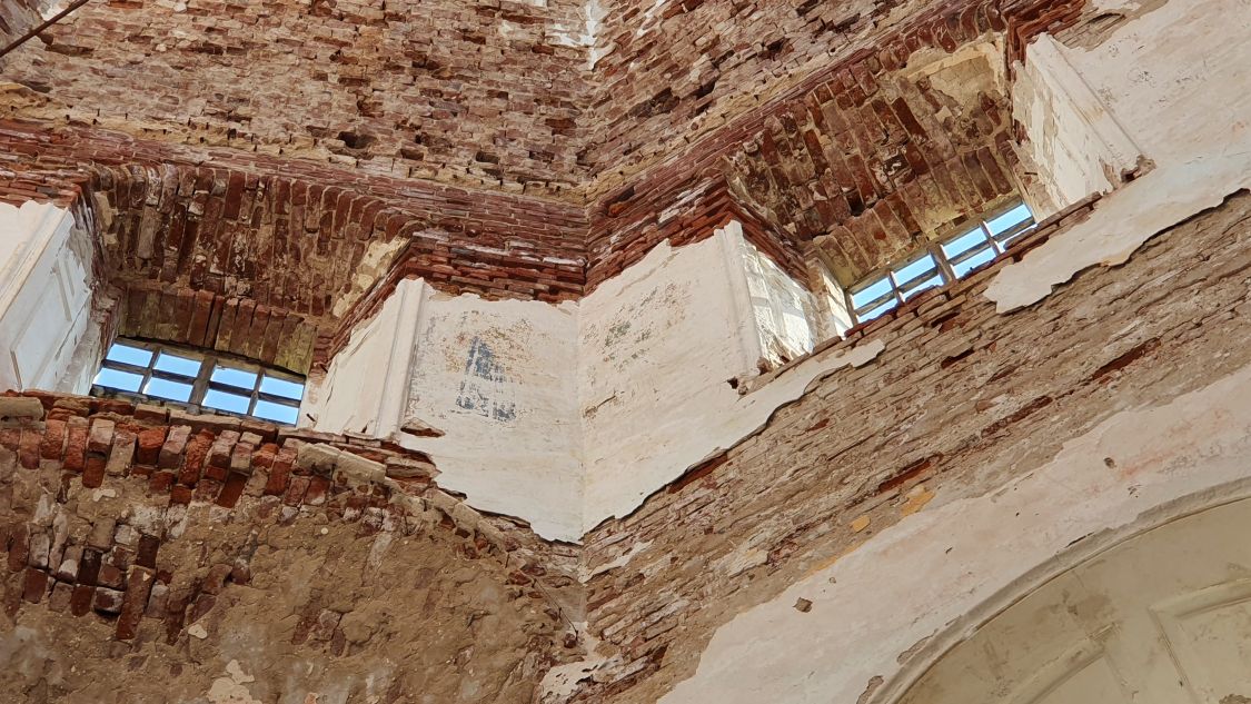 Церковь Троицы Живоначальной, Веретьево, урочище (Вещезерский погост) (Кирилловский район, Вологодская область). интерьер и убранство