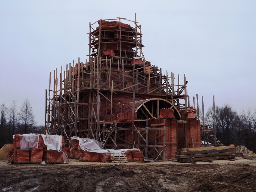 Церковь Покрова Пресвятой Богородицы, Белогорщь (Унечский район, Брянская область). общий вид в ландшафте