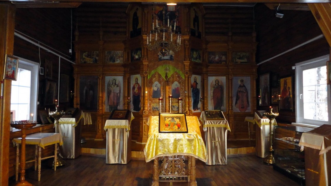 Церковь Иоанна Кронштадтского, Пашино (Новосибирск, город, Новосибирская область). интерьер и убранство, Интерьер храма.