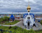 Церковь Рождества Пресвятой Богородицы, Слева Софийская часовня<br>, Чулым, Чулымский район, Новосибирская область