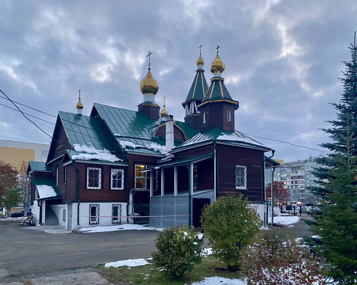 Церковь Филарета, митрополита Московского (крестильная), Кемерово (Кемерово, город, Кемеровская область). фасады, Вид с СВ