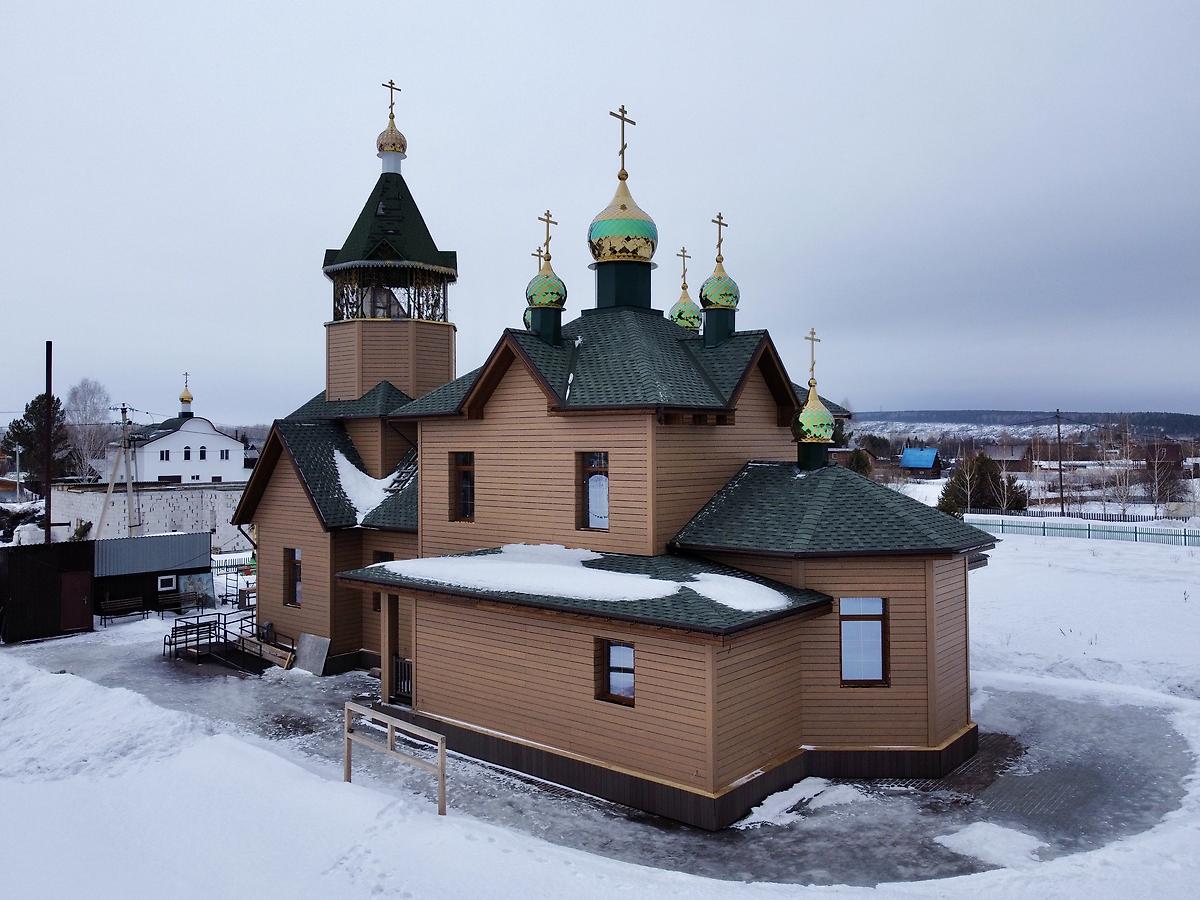Вид с ЮВ, фасады. Церковь Троицы Живоначальной, Старочервово (Кемеровский район, Кемеровская область)