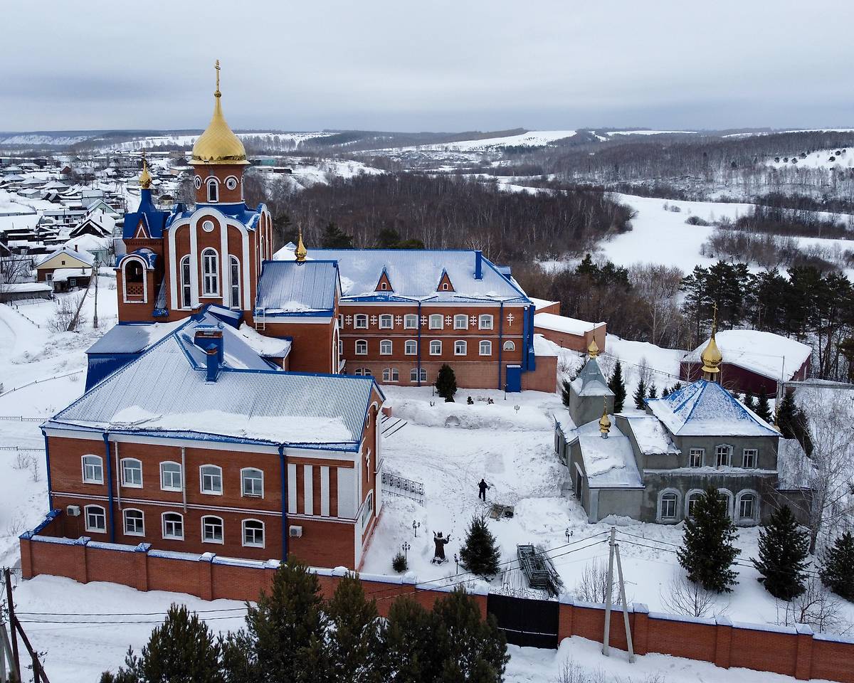 Вид с юга, фасады. Успенский женский монастырь, Елыкаево (Кемеровский район, Кемеровская область)