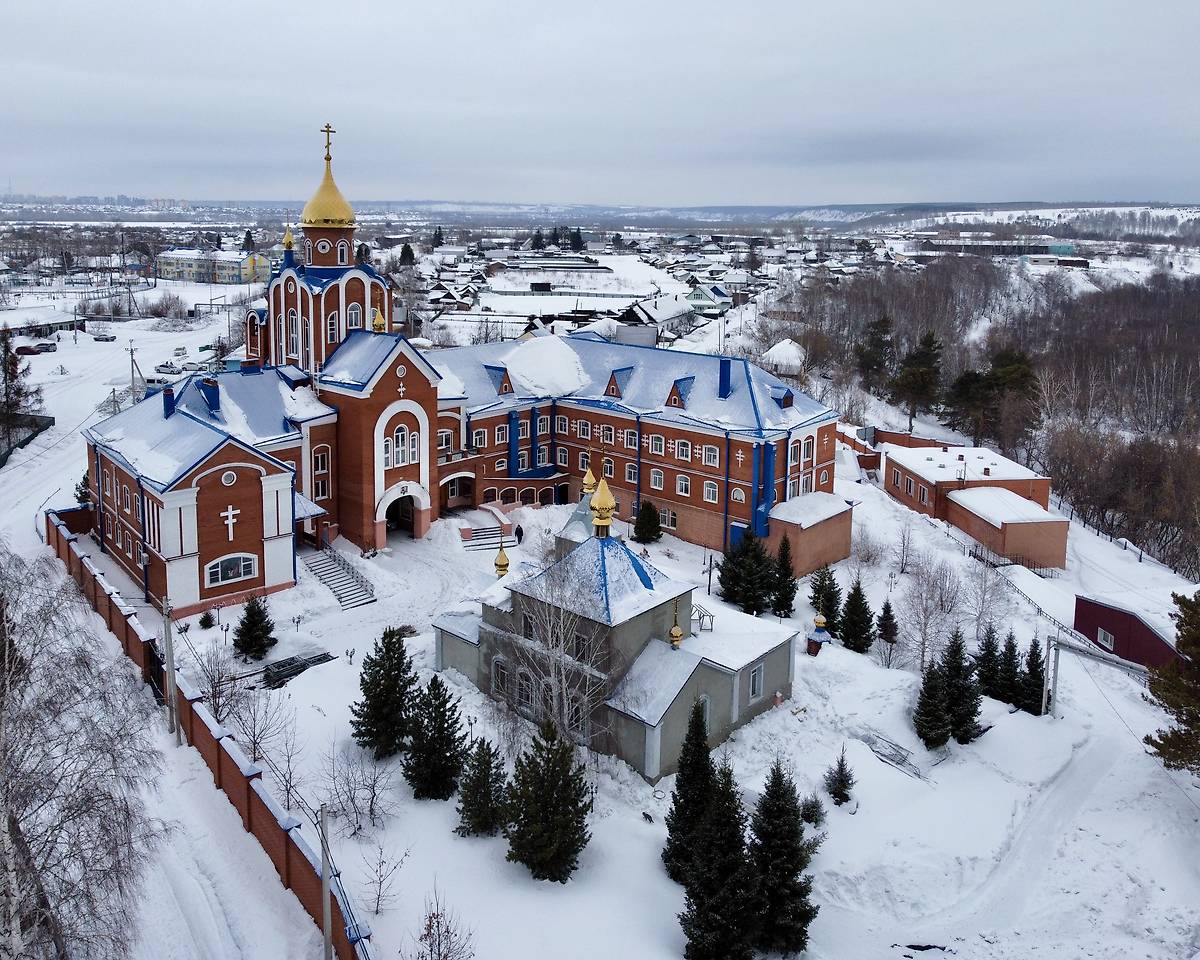 Вид с ЮВ, фасады. Успенский женский монастырь, Елыкаево (Кемеровский район, Кемеровская область)