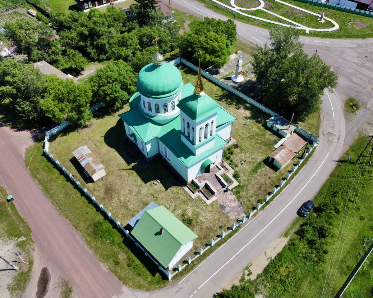 Церковь Троицы Живоначальной, Шалоболино (Курагинский район, Красноярский край). фасады, Вид с СЗ
