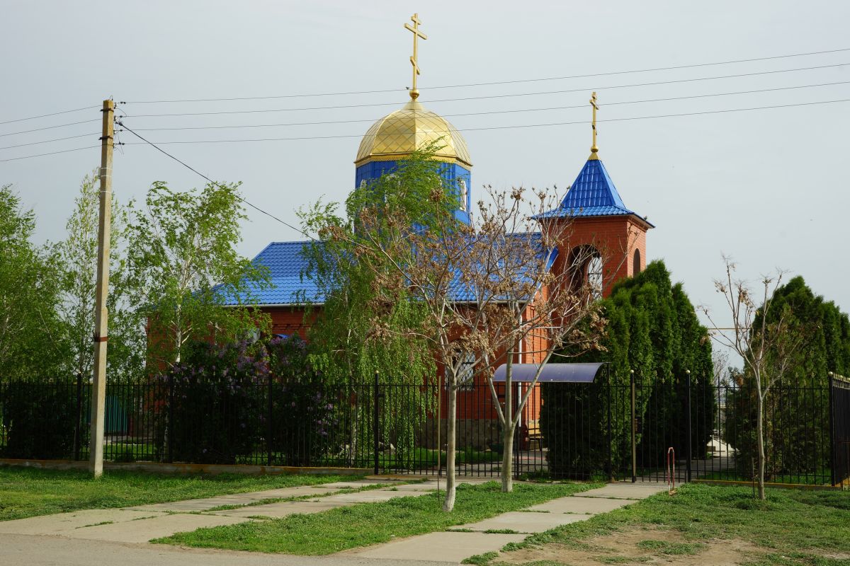 Церковь Матроны Московской, Самосделка (Камызякский район, Астраханская область). фасады