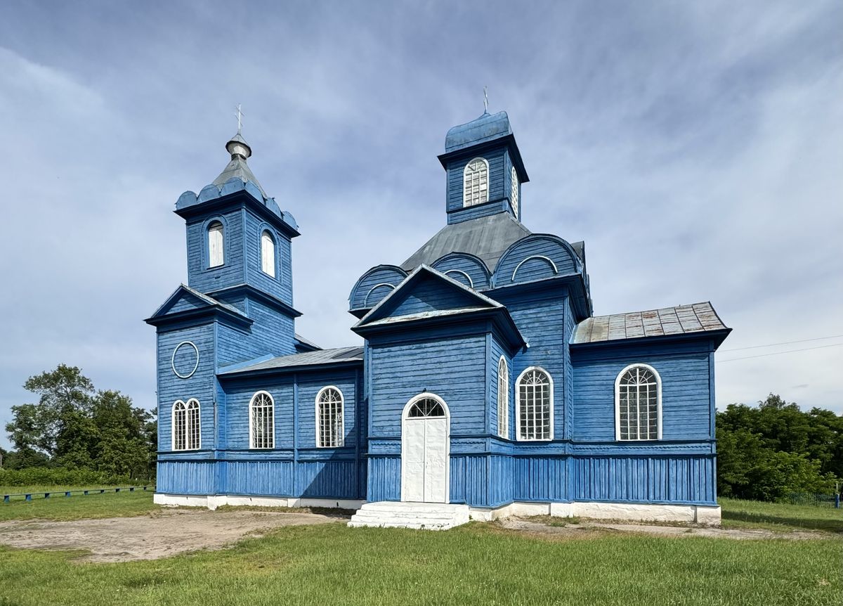 Вид с юго-востока, фасады. Церковь Рождества Пресвятой Богородицы, Лемешевичи (Пинский район, Беларусь, Брестская область)