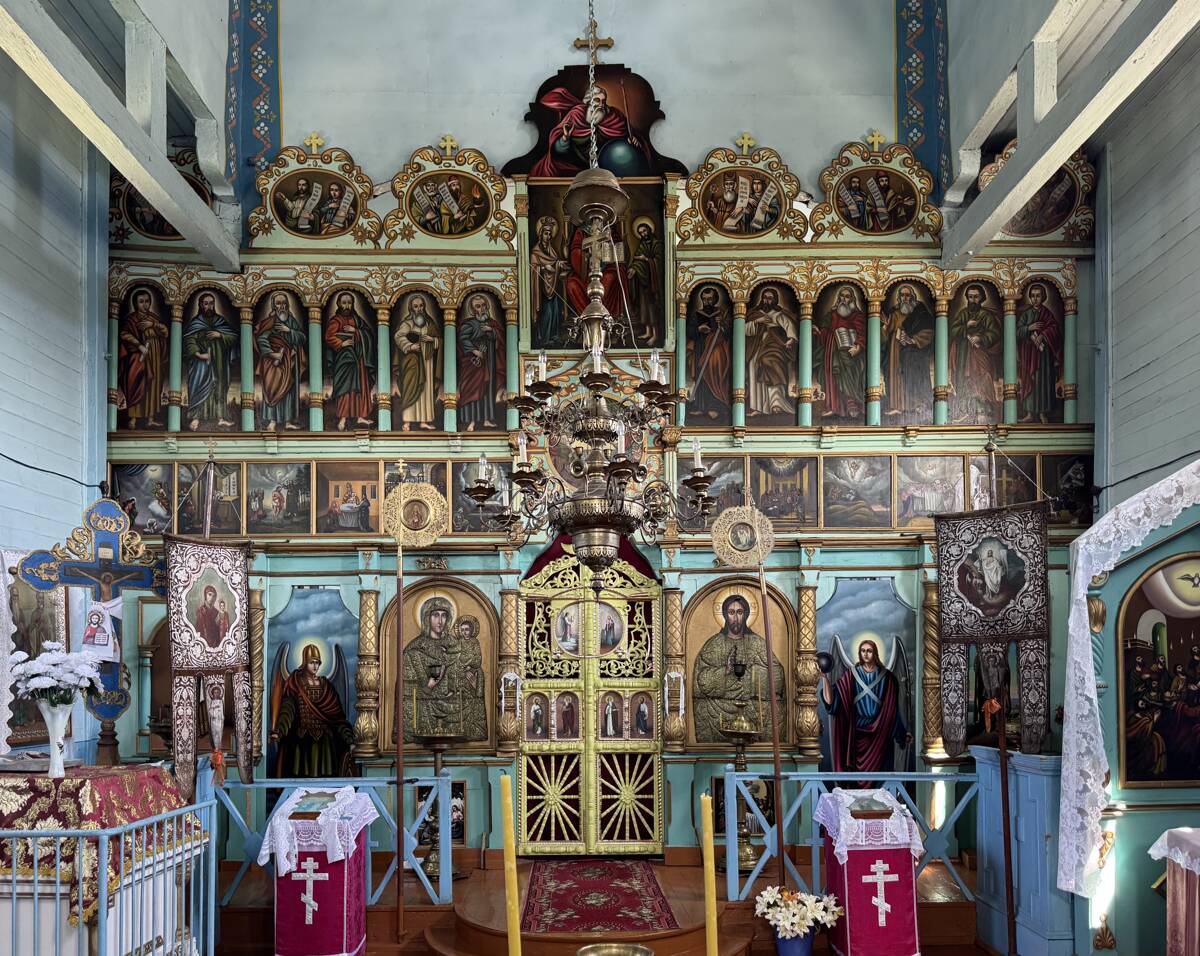 Церковь Георгия Победоносца, Давид-Городок (Столинский район, Беларусь, Брестская область). интерьер и убранство, Иконостас