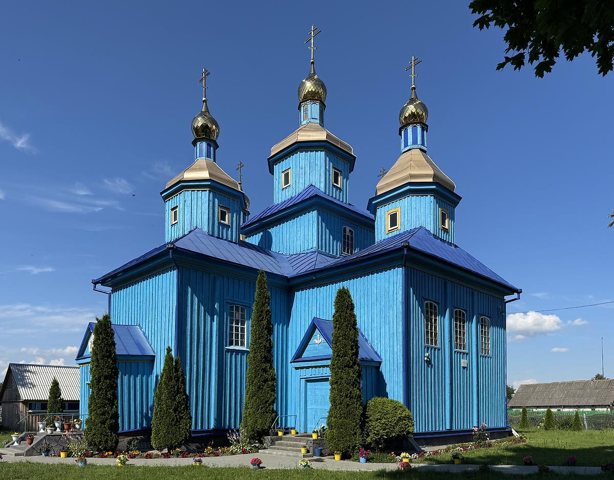 Вид с юго-запада, фасады. Церковь Илии Пророка, Велемичи (Столинский район, Беларусь, Брестская область)