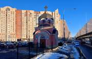 Московский район. Покрова Пресвятой Богородицы у станции метро 