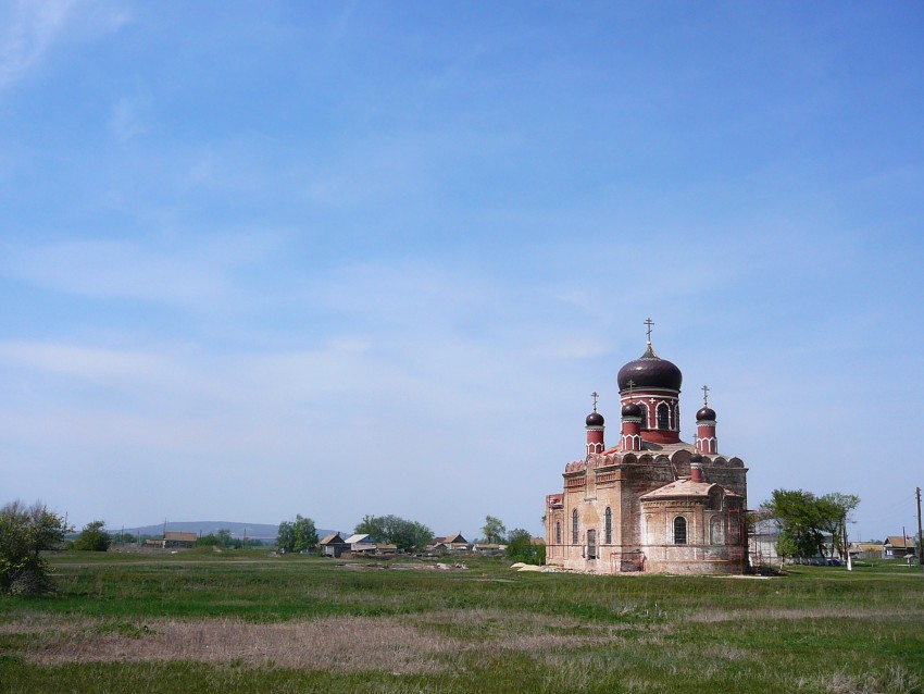 Церковь Николая Чудотворца, Поповка (Хвалынский район, Саратовская область). общий вид в ландшафте