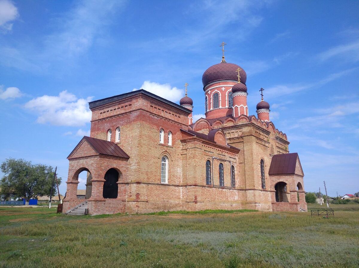 Церковь Николая Чудотворца, Поповка (Хвалынский район, Саратовская область). фасады
