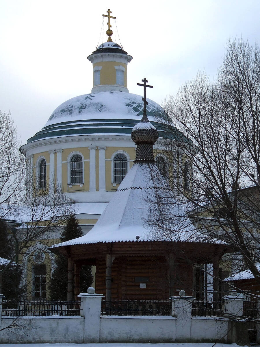 Косино-Ухтомский. Храмовый комплекс. Церкви Николая Чудотворца, Успения Пресвятой Богородицы и Тихона, патриарха Всероссийского. фасады