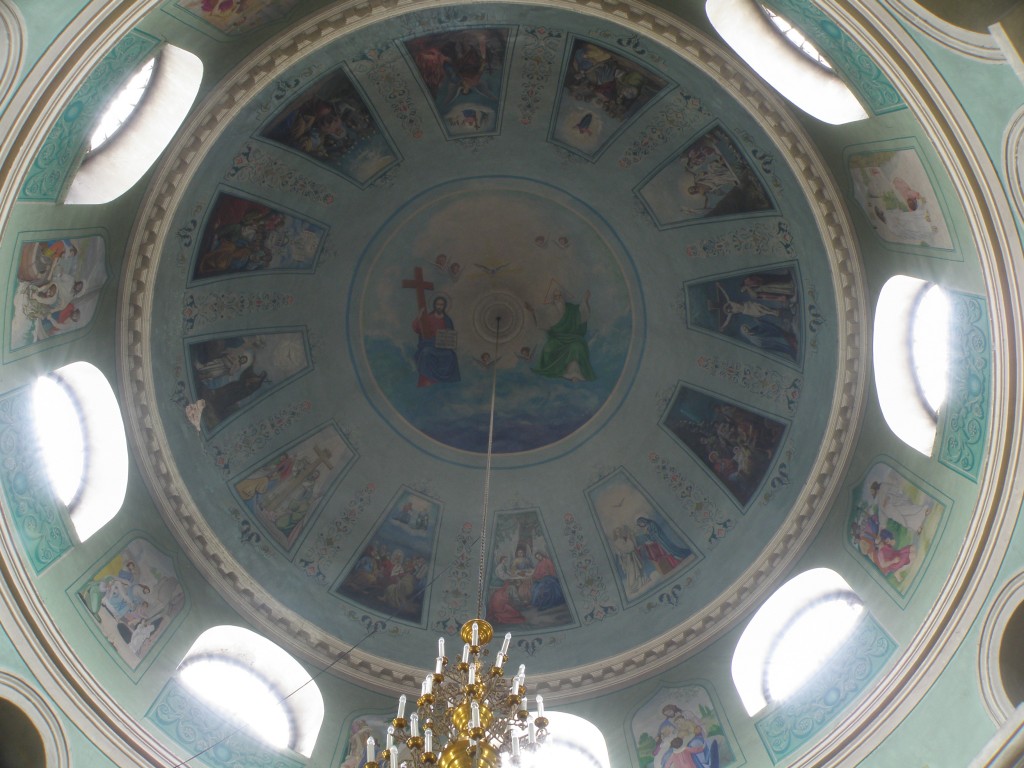 Собор Троицы Живоначальной, Енотаевка (Енотаевский район, Астраханская область). интерьер и убранство