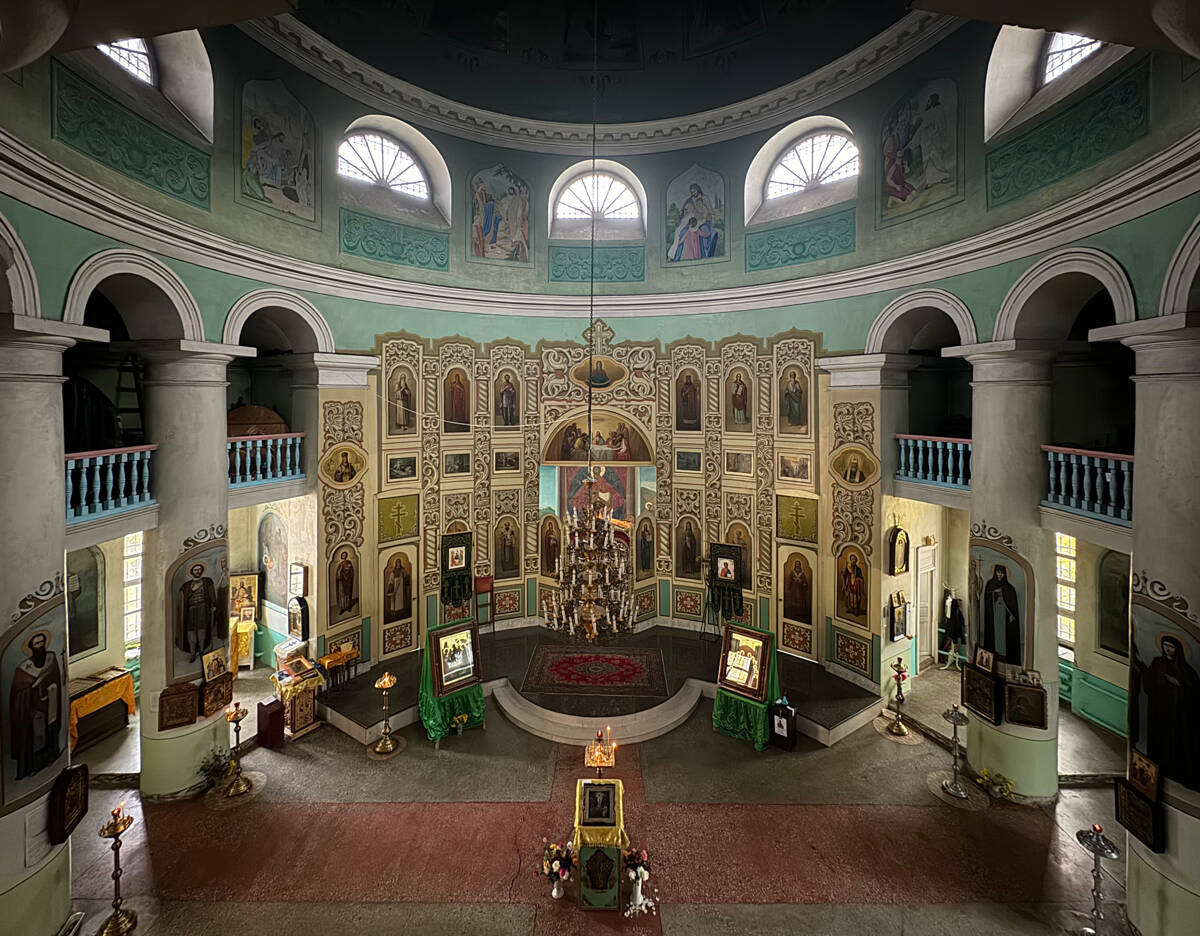 Собор Троицы Живоначальной, Енотаевка (Енотаевский район, Астраханская область). интерьер и убранство, Интерьер главного объёма, общий вид с хоров