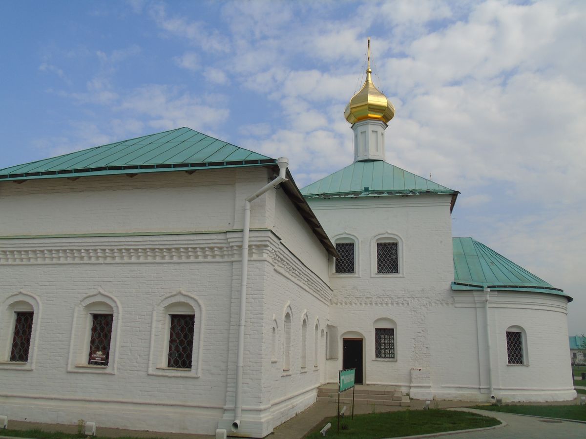 Воскресенский Новоиерусалимский монастырь. Церковь Трёх Святителей при больничном корпусе, Истра (Истринский городской округ и ЗАТО Восход, Московская область). архитектурные детали