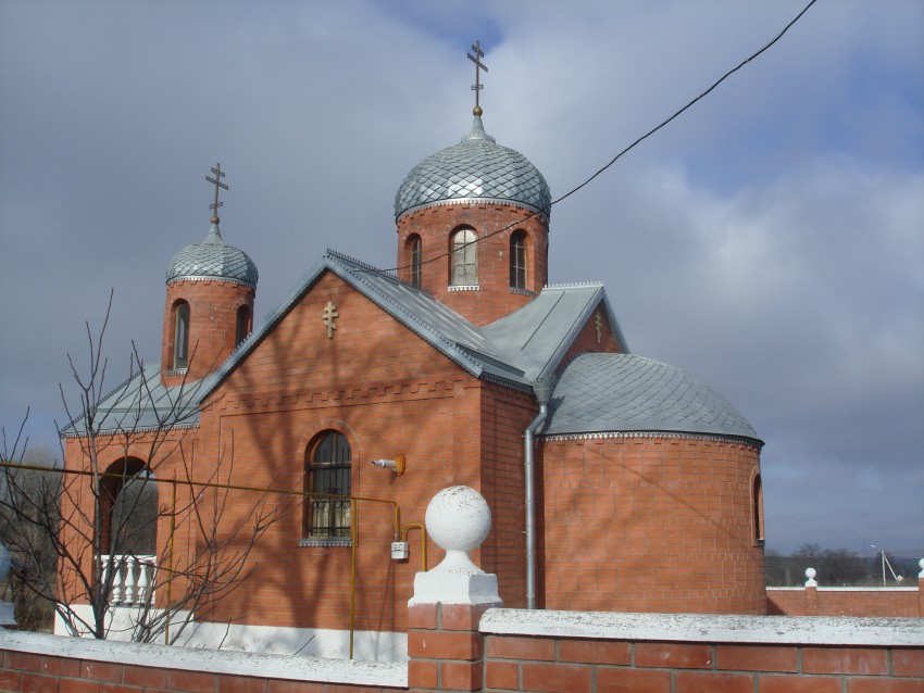 Церковь Константина и Елены, Урожайный (Предгорный район, Ставропольский край). фасады