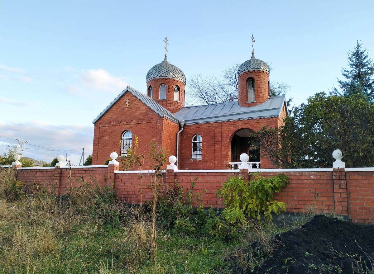 Церковь Константина и Елены, Урожайный (Предгорный район, Ставропольский край). фасады