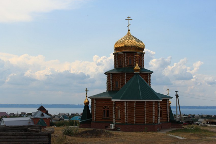 Красный Яр. Церковь Николая Чудотворца. фасады, Вид с востока, от колокольни