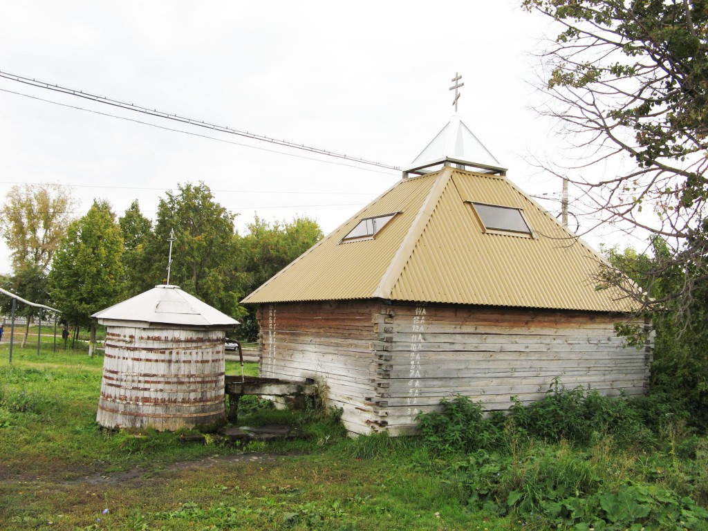 Церковь Покрова Пресвятой Богородицы, Большие Ключищи (Ульяновский район, Ульяновская область). дополнительная информация, Часовня над святым источником у ограды церкви