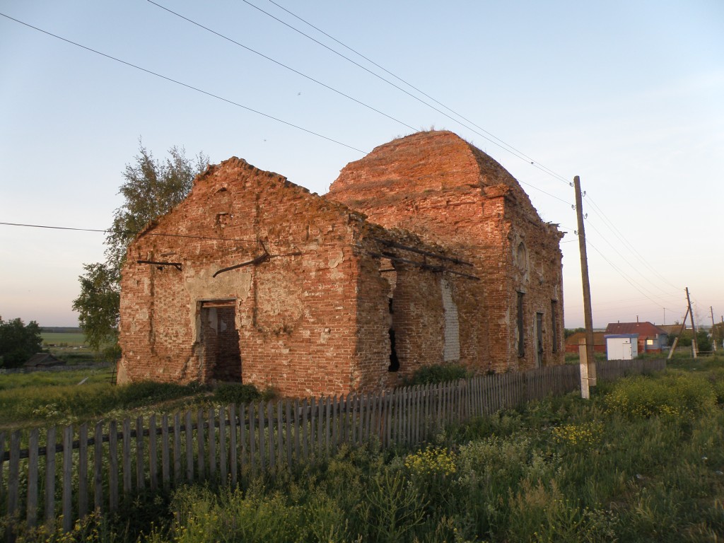 Церковь Троицы Живоначальной, Чуфарово (Майнский район, Ульяновская область). фасады