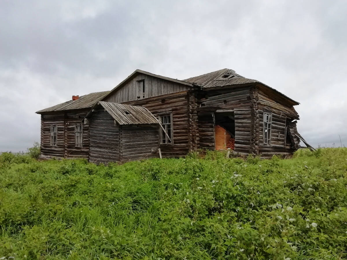 Церковь Покрова Пресвятой Богородицы, Петрова (Мезенский район, Архангельская область). фасады