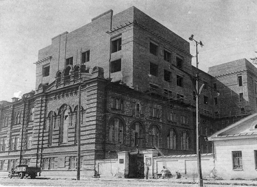 Домовая церковь Казанской иконы Божией Матери при бывшем Духовном училище, Екатеринбург (Екатеринбург (МО город Екатеринбург), Свердловская область). архивная фотография, Сайт ГБУК «Научно-производственный центр по охране и использованию  памятников истории и культуры Свердловской области» http://culturalpatrimony.ru/about/news/119 