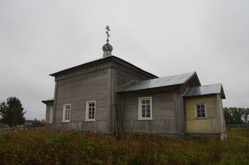 Церковь Николая Чудотворца, Кеврола (Пинежский район, Архангельская область). общий вид в ландшафте