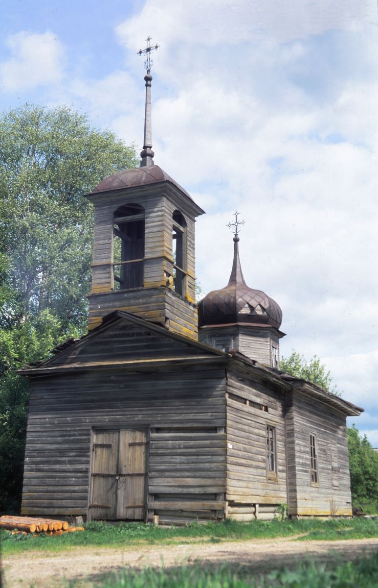 Часовня Успения Пресвятой Богородицы, Мокиевская (Верховажский район, Вологодская область). фасады