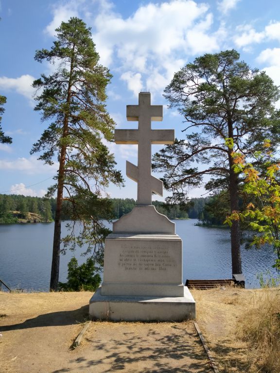 Спасо-Преображенский Валаамский монастырь. Смоленский скит, Валаамские острова (Сортавальский район, Республика Карелия). дополнительная информация, территория скита (памятный крест)