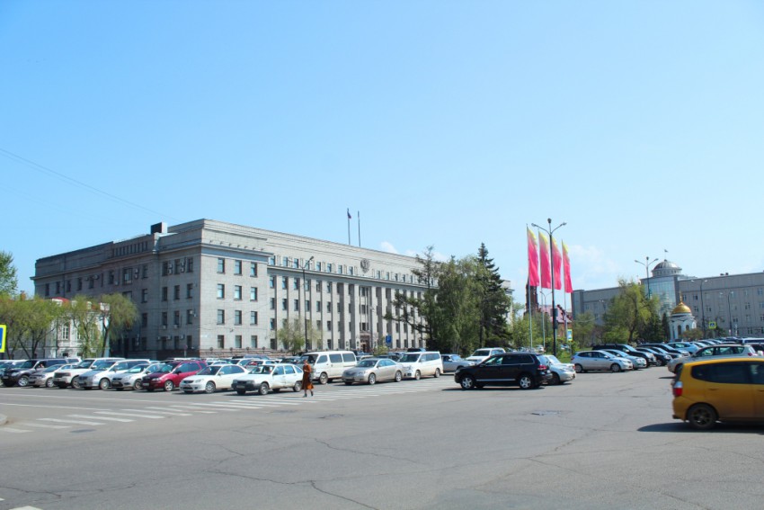 Собор Казанской иконы Божией Матери, Иркутск (Иркутск, город, Иркутская область). дополнительная информация, Вид с юго-запада на место, где ранее стоял собор. Справа видна одноименная часовня.