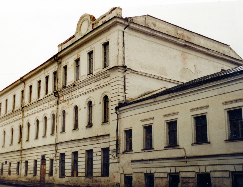 Церковь Николая Чудотворца при гимназии, Серпухов (Серпуховский городской округ и гг. Протвино, Пущино, Московская область). фасады